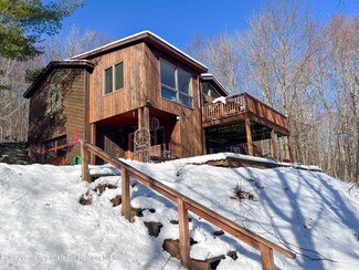 70 White Wood Dr, Fleischmanns, NY 12430