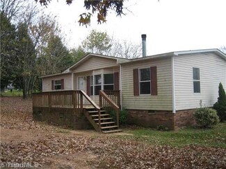 661 Johnny Bowman Rd, Mount Airy, NC 27030