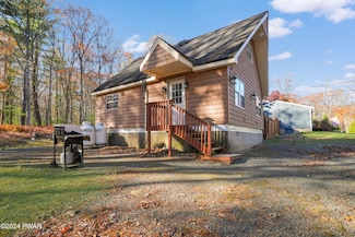 261 Marcel Dr, Dingmans Ferry, PA 18328