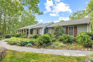 420 Cresthill Rd, Lynchburg, VA 24504