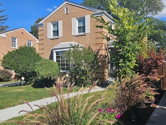 1783 Lee St, Des Plaines, IL 60018