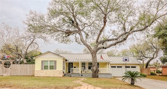 1904 Agarito Ave, Alice, TX 78332