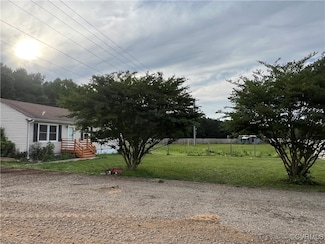 5117 Courtland Rd, Disputanta, VA 23842