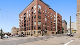 270 4th St E Unit 409, Saint Paul, MN 55101
