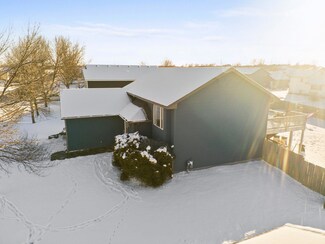 1303 Roosevelt St S, Cambridge, MN 55008