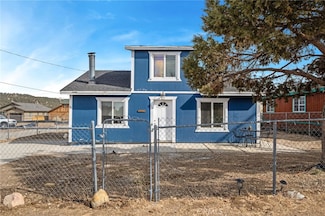 854 Fir Ln, Big Bear City, CA 92314