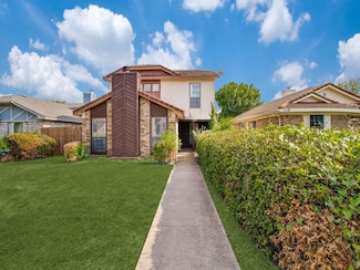 1120 Sandalwood Ln, Desoto, TX 75115