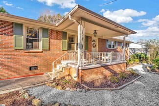 511 Creighton Dr, Taylors, SC 29687