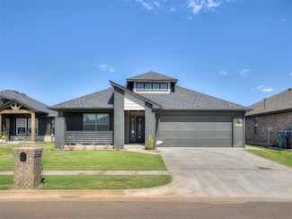 13317 SW 5th St, Yukon, OK 73099