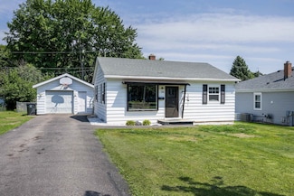 208 W Taft St, Stoughton, WI 53589