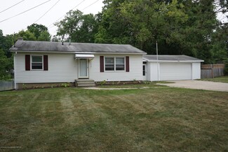 406 N Church St, Leslie, MI 49251