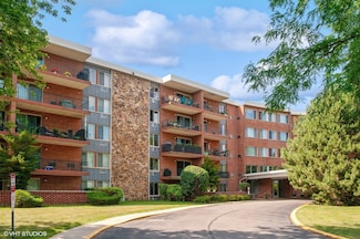 18 E Old Willow Rd Unit 106N, Prospect Heights, IL 60070