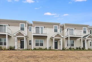 227 Kingsport Dr, South Elgin, IL 60177