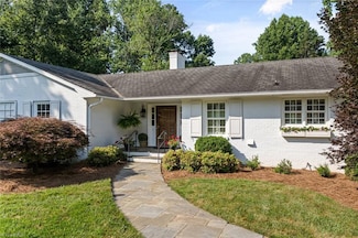 948 Kenleigh Cir, Winston Salem, NC 27106