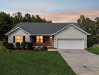 1016 Prince Way, Dalton, GA 30721