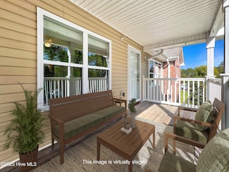 4425 Jay Bird Cir Unit 207, Wilmington, NC 28412