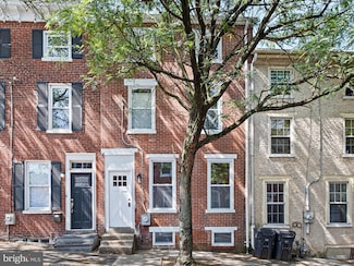 618 W 7th St, Wilmington, DE 19801
