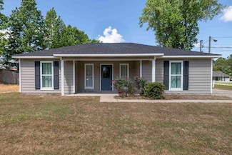 51 Lee Road 289, Smiths Station, AL 36877