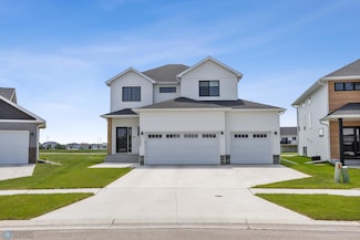 6654 Toronto Dr S, Fargo, ND 58104