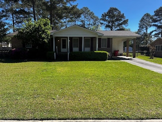 2019 Central Ave N, Tifton, GA 31794
