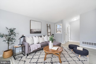 906 Scotts Hill Dr, Pikesville, MD 21208