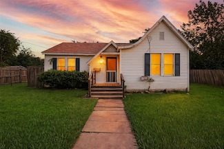 207 California St E, Sulphur Springs, TX 75482