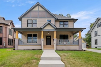 3104 Cottage Grove Ave, Des Moines, IA 50311