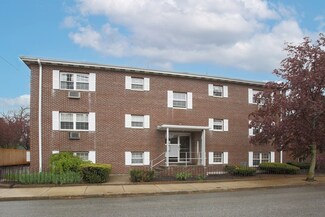31 Pond St Unit 25, Waltham, MA 02451