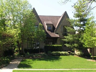 1351 Chestnut St, Western Springs, IL 60558
