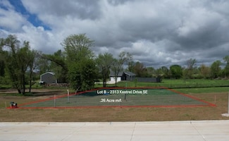 2313 Kestrel Dr SE, Cedar Rapids, IA 52403