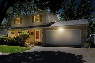 6424 Allison Ave, Windsor Heights, IA 50324