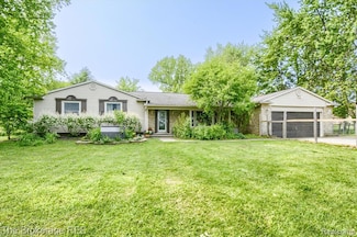 11305 Cook Rd, Gaines, MI 48436