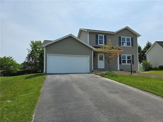 51 Grangerford Heights, West Henrietta, NY 14586