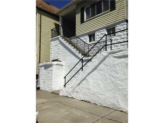 146 State St, Wilmerding, PA 15148