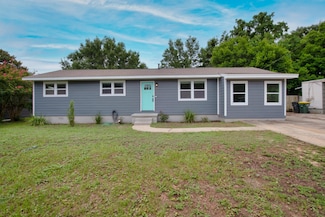 108 Moriarty St NW, Fort Walton Beach, FL 32548