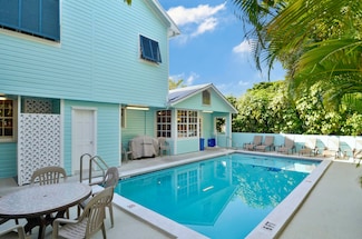 515 Amelia St, Key West, FL 33040