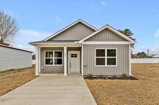 204 3rd St, Erwin, NC 28339