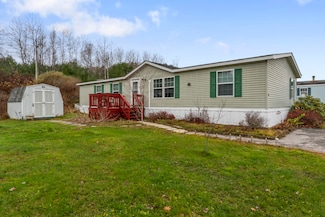 65 Oxbow Dr, Lewiston, ME 04240