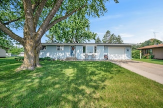 509 Guide St N, Welcome, MN 56181