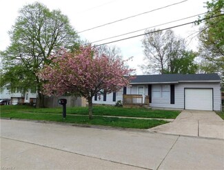1436 Carey Ave, Akron, OH 44314
