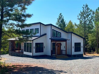 104 Top Notch Ln, Broken Bow, OK 74728