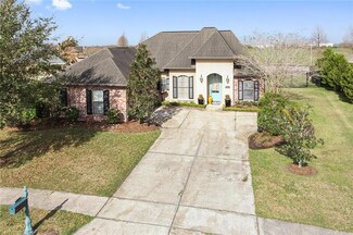 103 Lac Cypriere Dr, Luling, LA 70070