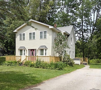 11 Libby Ct, Bath, ME 04530