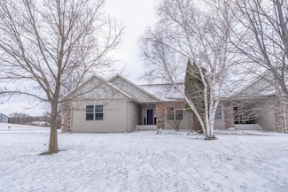 126 Acorn Ave NW, New London, MN 56273