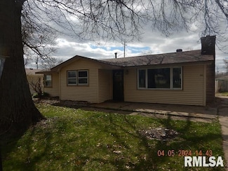 2320 10th St, Silvis, IL 61282