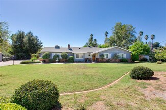 1730 Summit Dr, Escondido, CA 92027