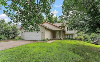 9013 91st St S, Cottage Grove, MN 55016