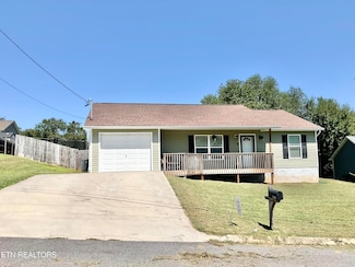 2109 Connor Isaac Ln, Mascot, TN 37806
