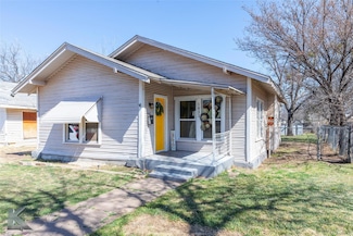 1033 Peach St, Abilene, TX 79602