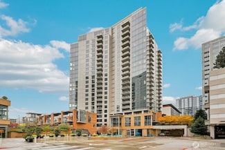 10650 NE 9th Place Unit 521, Bellevue, WA 98004